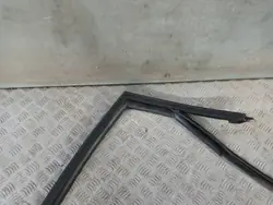 OEM 8R0839439 bakdörrs fönsterpackning för Audi Q5 SQ5