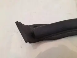 Joint de garde-boue arrière droit Subaru Forester VI 24- 63526SL000