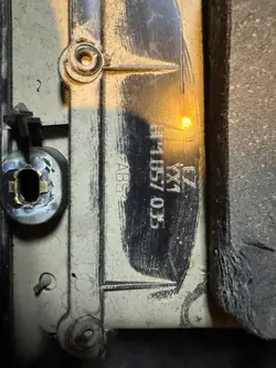 Matkustajan hansikaslokero Audi A3 8P OEM 8P1857035J