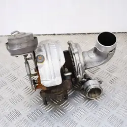 Turbo Toyota Avensis Sedan T25 172010R010 2.0L