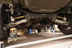 BCZ481 Poutre de ressort arrière pour Volvo XC90 II