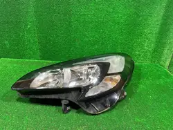Vasen etuvalaisin Opel Corsa E Eurooppa