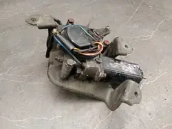 Motor Mazda 323F - OEM silniczek usado