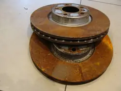 Disque de frein BMW OE 6 868 938 - État utilisé