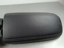 Ford Escape IV konsoli käsinoja OEM FOB52133