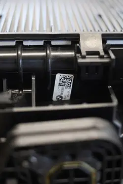 BMW OEM 5A18803 Kühlerlüfter für G60 530e