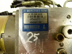 Pompe de toit Mercedes-Benz OEM A1708000030 d'occasion