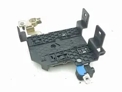 Mercedes-Benz Pyrotekniinen puristin OEM 068010030
