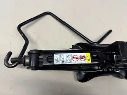 Begagnad biljack OEM 04766498AA Dodge Journey