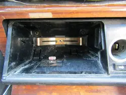 Aschenbecher Mercedes E W124 OEM AK-6-85034 Gebraucht