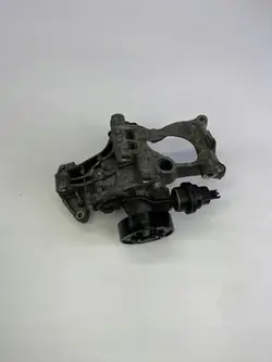 Vattenpump Monteringsbas OEM B46 B48 för BMW G01