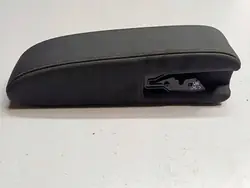 Volvo C30 takaistuimen käsinoja OEM 3151498