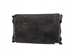 Radiateur d'eau OEM 4F0121251 pour Audi A6 C6 2.4 FSI