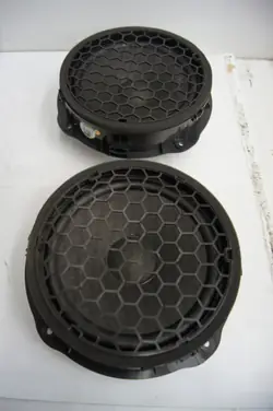 Subwoofer-högtalare OEM 8V0035382A - Vänster fram/bak