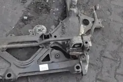 Mercedes Vaneo 1.9 Aufhängungsbalken OEM 414414