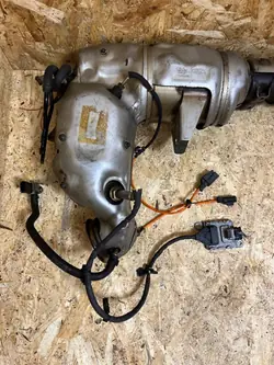 OEM JB3G-5F297-BF Catalyseur + Sonde NOX