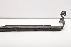OEM 247338 Traverse Inférieure Radiateur Volvo