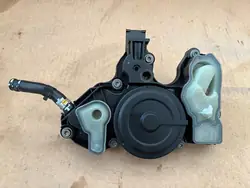 AUDI 1.8 TFSI Öljyseparatori 06K103495R