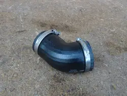 AUDI Q3 8U 2.0 TDI Manguera Intercooler 5N0145838C