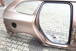OEM 1274734587 Volvo XC60 Taka oikea lokasuoja