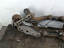OEM WÓZEK, TRAWERS TYŁ BMW 1 E87 Bakaxelbalk