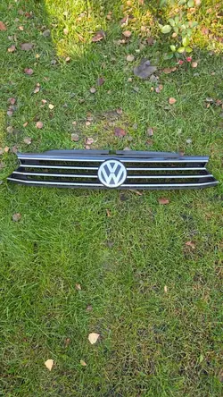Grill Radiator Logo for VW Passat B8