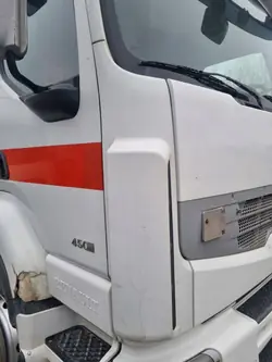 OEM OWIEWKA PRAWA RENAULT PREMIUM DXI Para-choque Direito