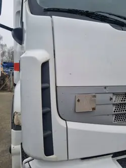 OEM OWIEWKA PRAWA RENAULT PREMIUM DXI Stoßstange Rechts