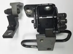 Charnière porte avant droite A046572 pour Audi TT 8J3