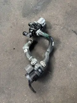 Pompe à eau auxiliaire Webasto BMW 3 G20 OEM 9890554