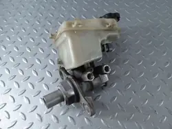 Bromsvätskebehållare Cadillac XTS OEM 32669299