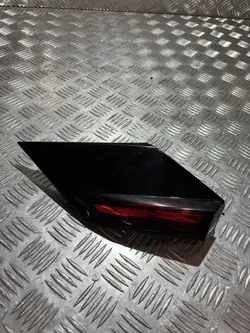 Refletor traseiro esquerdo OEM PK22202 para Citroen C4 III