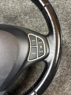 Volante Kia Ceed I con funda airbag - OEM usado