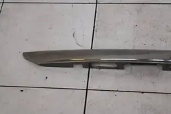 Moldura de porta-malas Toyota Yaris III OEM 76801-52350