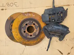 Bremszangen vorne OEM 20704603 20704704 Mercedes