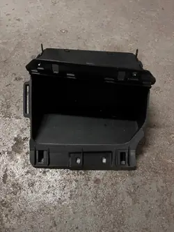 OEM 9817066477 Keskikonsolin Varastotila Citroen Berlingo IV