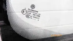 OEM 5TA845011AFNVB Värme vindruta för VW Touran II