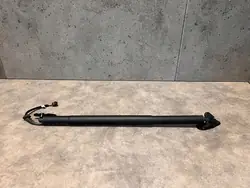 AUDI Q7 SQ7 Q8 SQ8 RSQ8 Bagageutrymmesaktuator Vänster Höger 4M8827851K