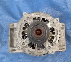 Alternateur Dodge Charger Challenger 6.4 SRT OEM 04801834AB