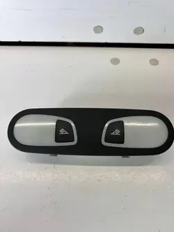 Audi A7 S7 4G 2011 Luz banco dianteiro OEM 4G0947111