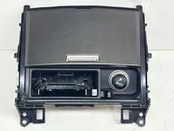 Cinzeiro dianteiro OEM 1A421032Q para Lexus IS 2007