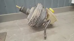 Audi A4 2.5 Bromsservo 4b0611301e