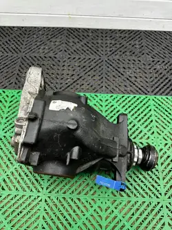 Begagnad BMW OE bakdifferential 7553948 för X5 F15