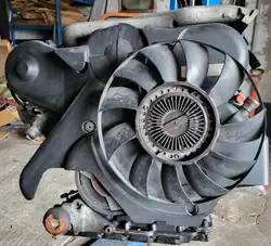 Kokonaismoottori Audi A6 C5 2.5 TDI VW Passat B5 OE