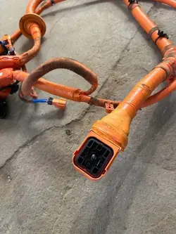 Câble de charge de batterie HYUNDAI 2022 CKC1C03020