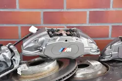 Jeu Disques & Étriers Frein BMW OEM - 34588km