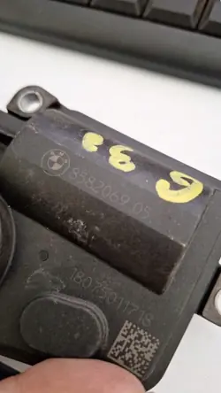 Pakoputken läppä OEM 8582069 BMW G30 3.0 D:lle