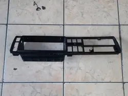 Moldura do painel de interruptores VW GOLF II 191857243A