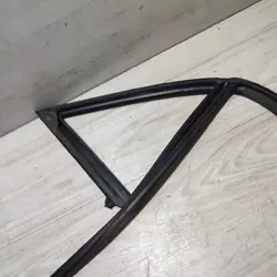 Bakdörrs fönsterpackning vänster OEM 1120 Hyundai i20