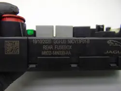Caixa de fusíveis OEM M8D2-14N030-AA para Land Rover Evoque II